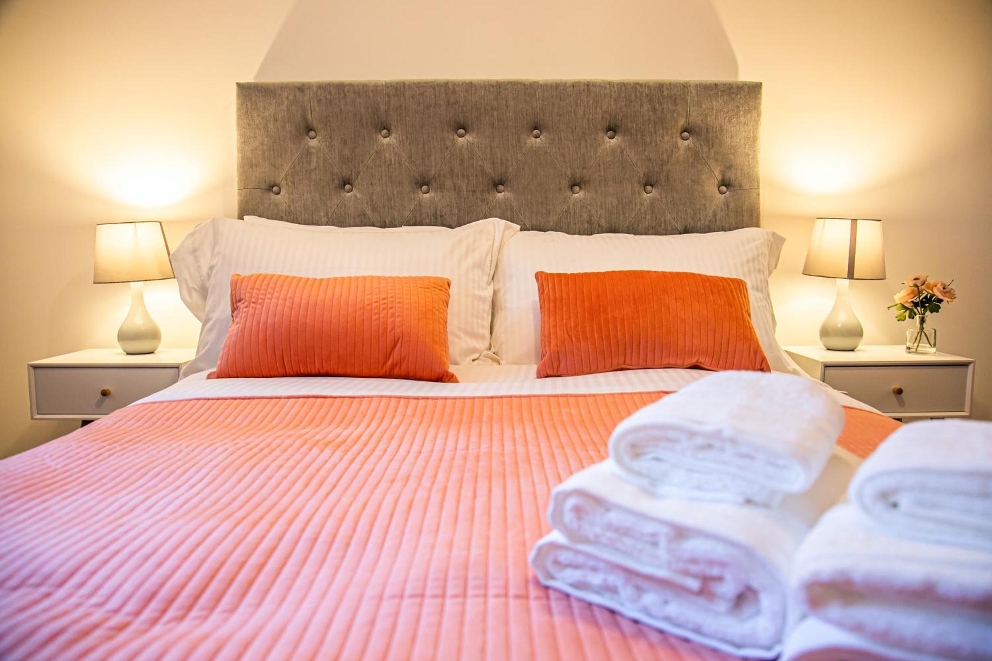 Stylish 2 Bed Apt 18 - City Centre, Free Parking, Espresso Machine & Netflix - Hosted By Stay Host Save Sheffield Exteriér fotografie